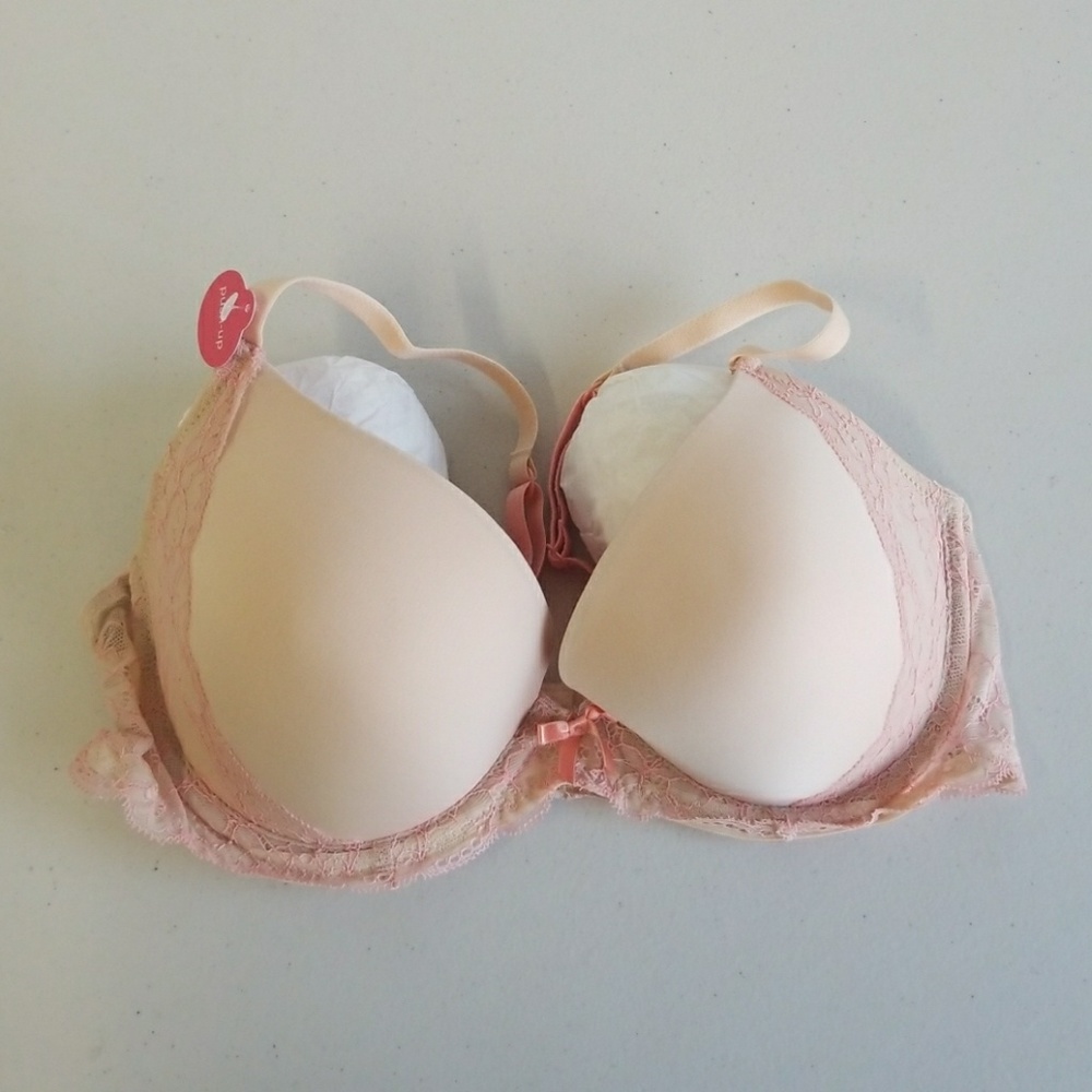 NWT Push-up Tan and Pink Lace Trimmed Bra